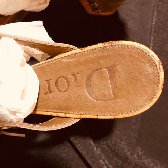 Christian Dior - Picture 2 of 4